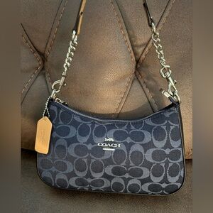 Coach Blue teri Shoulder Bag